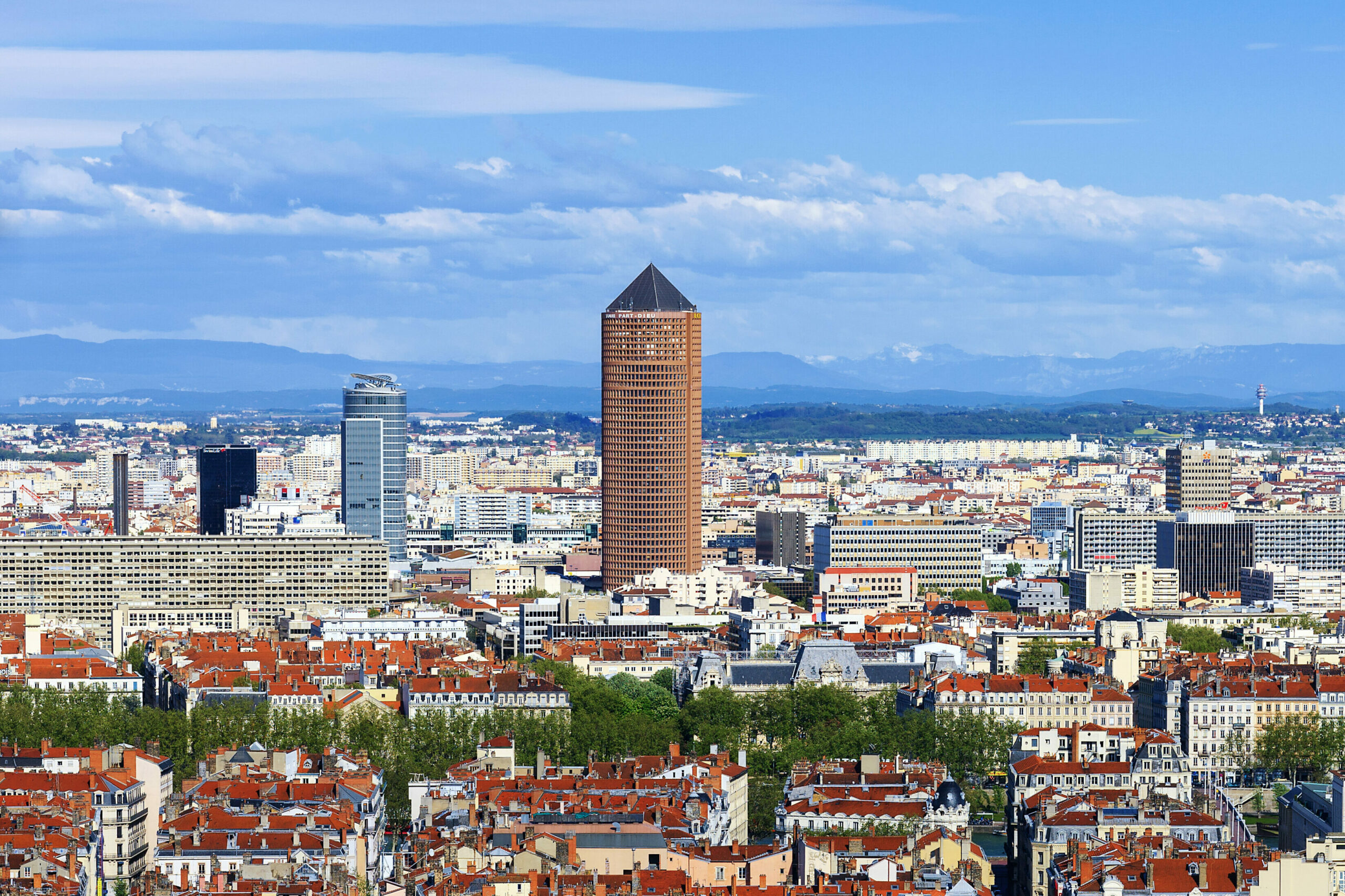 Vue panoramique sur le crayon de Lyon et la ville. 