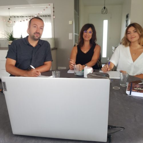 Les nouveaux collaborateurs de l'agence 123webimmo.com Bordeaux Nord-Médoc en formation